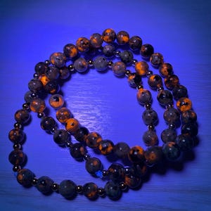 Yooperlite Gemstone Beaded Stretch Bracelet for healing, meditation and protection. Michigan made, round gemstone beads.