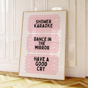 Dusche Karaoke Print, Girly Badezimmer Wandkunst, Rosa Retro Ticket Kunst, Trendy Badezimmer Dekor, Rosa ästhetische Badezimmer Kunst, digitale Wandkunst