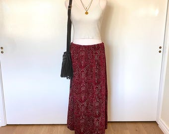 Vintage 90s Red Paisley Maxi Skirt with Elastic Waistband Women’s M Whimsigoth Hippie Witch