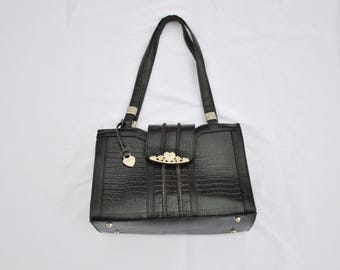 Bolso Whimsigoth de los años 90 con textura de cocodrilo negra ornamentada
