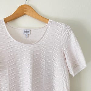 Armani Wavy Textured Tee Women&#39;s 6