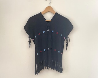 Top tejido negro con flecos bohemios para mujer talla S