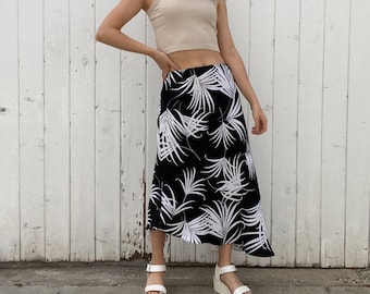 Falda asimétrica con estampado de hojas de palma para mujer L