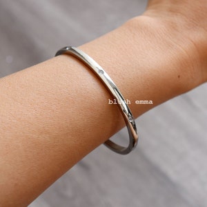 Stainless Steel Rhinestone Paved Oval Cuff Hinge Latch Bangle Bracelet | Gold Plated | Aesthetic | Minimalist Jewelry | Best Friend Gift her