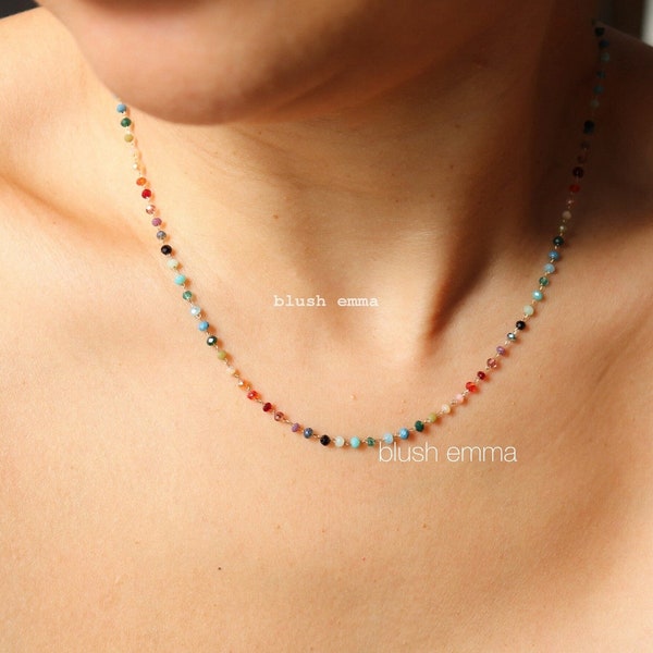 Bunte Regenbogen Kleine Glas 1,5mm Perlenkette | Perlen-Boho-Clavicle-Samen, zierlicher, minimalistischer Schmuck | Kette als Geschenk für die beste Freundin der Brautjungfer