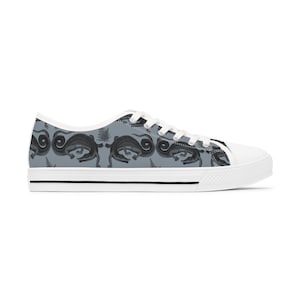 Black Alligator Sketch Shoes, Women&#39;s Low Top Sneakers