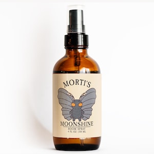 Morti&#39;s Moonshine Linen Spray| Room Spray | Retro Halloween Bathroom Spray | Fall Spray | Scented Room Spray | Air Freshener