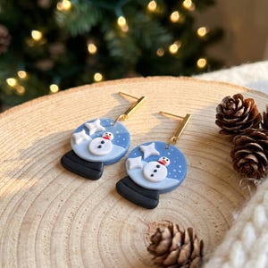 A Christmas Wreath Clay Earrings | Festive Holiday Polymer Clay Jewelry | Lightweight Christmas for Her Handmade Clay Christmas Earrings Snowman
