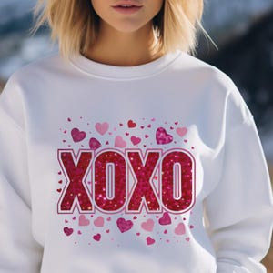 Valentine XOXO Unisex Sweatshirt, Heart Patterned Crewneck Jumper, Gift for Him or Her, Love-themed Pullover, Romantic Apparel, Valentine&#39;s