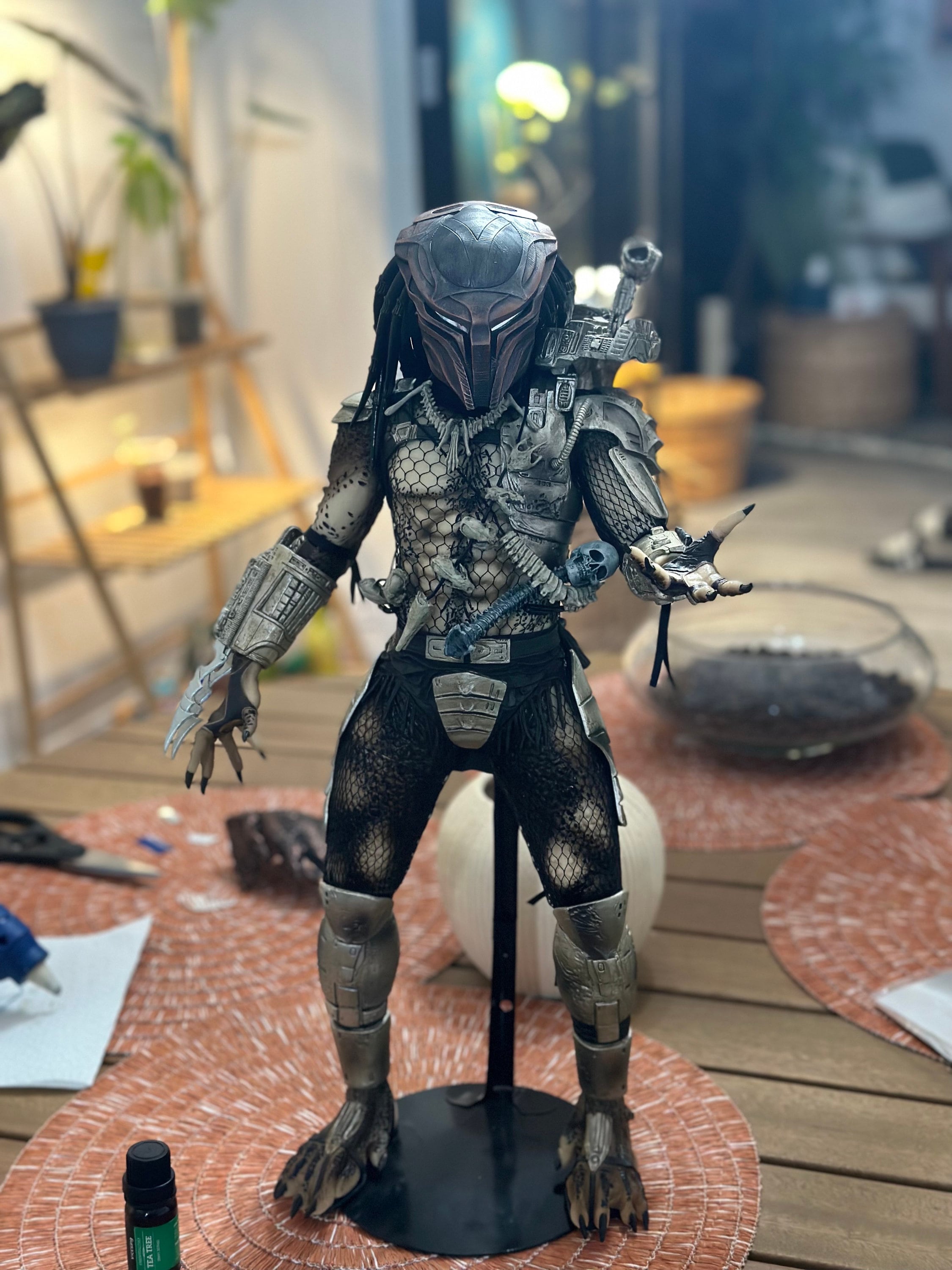 Custom1/12 scale Predator Mask with LED ***MADE TO ORDER