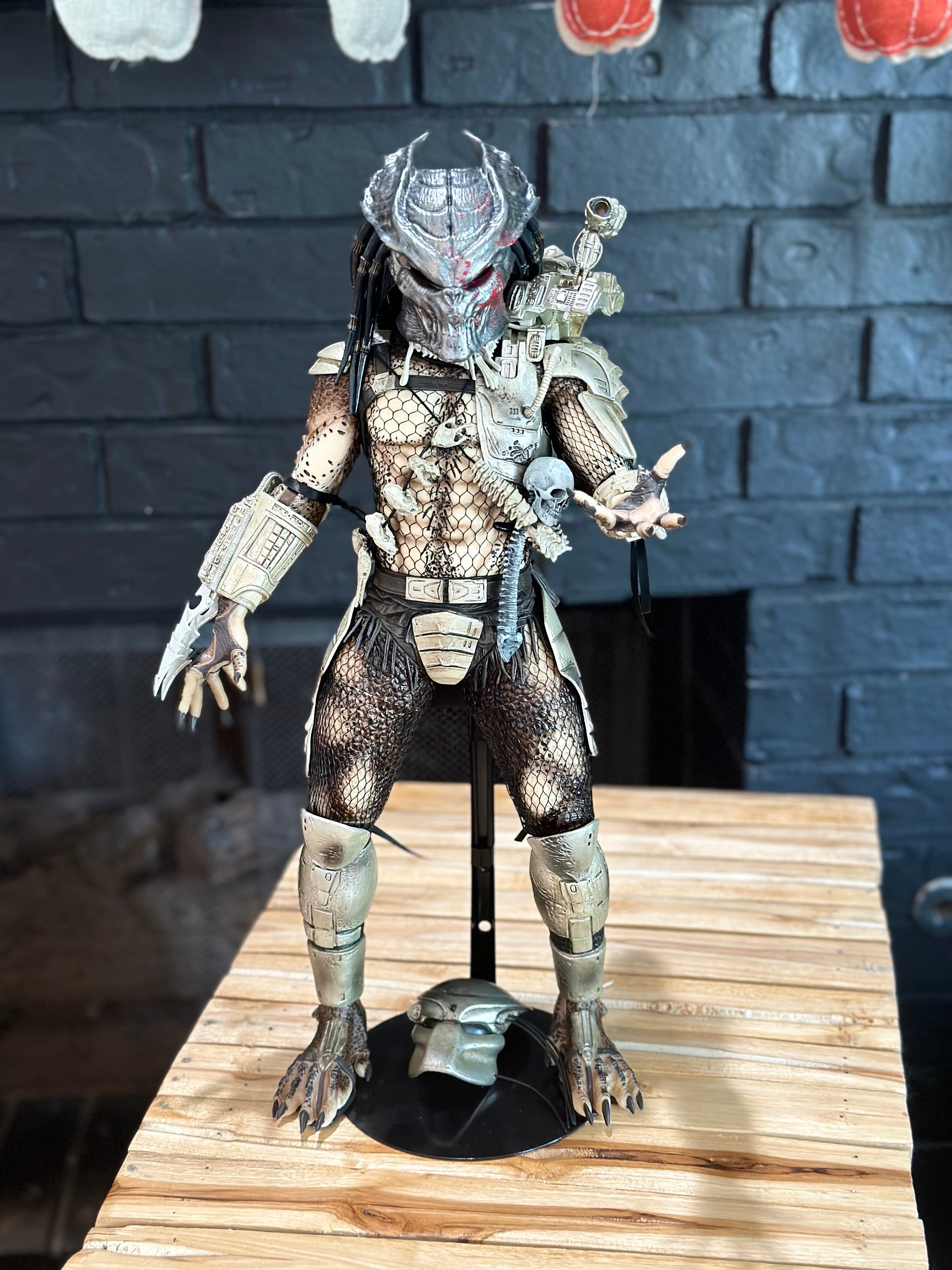 Neca Reel Toys Predator thermal vision Dutch 25th anniversary action figure