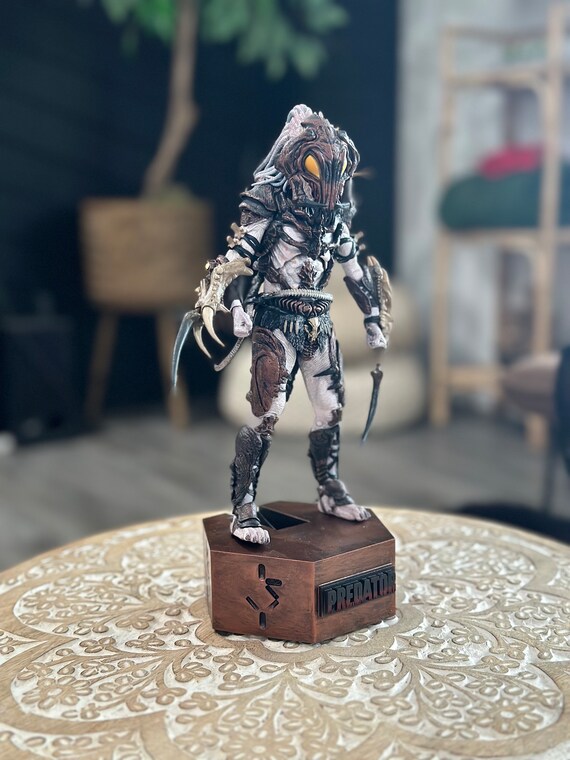 Custom Platform Stand for Neca Predators - Etsy