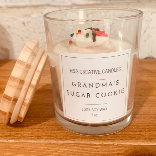 Grandma's Sugar Cookie Scented Soy wax candle// 7 ounce// glass jar with bamboo lid