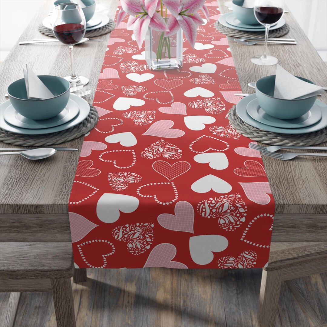 Heart Pattern Table Runner, Red Pink Hearts Valentine Decor, Polyester ...