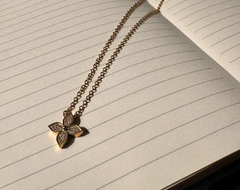 Color Blossom / Star Pendant / White Daisy Necklace / Charm Necklace / Minimalist / Clover Leaves / Stainless Steel / Rose Gold