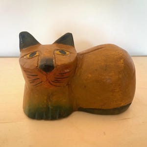 Vintage Hand-Carved Wooden Cat Figurine – Thai Folk Art Sculpture – Mid-Century Style Decor