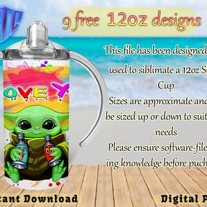 Op de afbeelding: Een sublimatieontwerp voor een 12-ounce sippy cup met een groen cartoonfiguur dat spuitbussen vasthoudt. Het ontwerp bevat het woord "QVEY" in kleurrijke letters en een regenboogachtergrond.