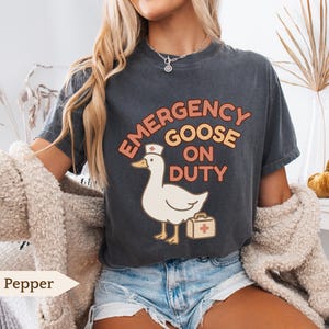 ERナースシャツ、面白いナースシャツ、面白いERナースギフト、救急ナースTシャツ、EDナースシャツ、救急科ナースTシャツ、ナースギフト