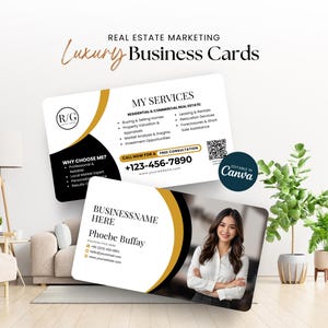 Könnte beinhalten: Luxus-Visitenkarten für Immobilienmarketing. Das Design zeigt ein weißes und goldenes Farbschema mit dem Text "Luxury Business Cards" und "Real Estate Marketing". Eine Karte zeigt ein Foto einer Frau, die andere listet Dienstleistungen auf.