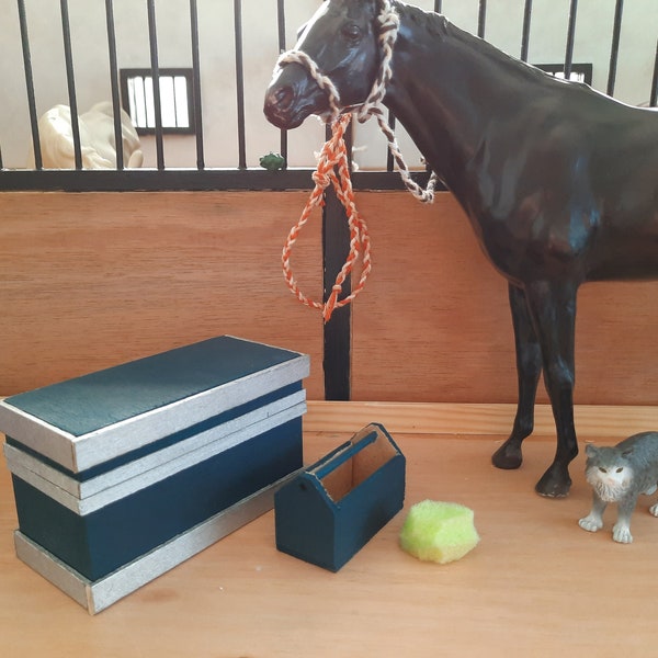 Malle sellerie pour chevaux Breyer/CollectA Deluxe