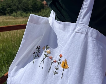 【GROVE】 GRVB_FLOWER TOTE BAG / 追跡付 Embroidered Wildflower Canvas Tote Bag | Handmade Tote Bag