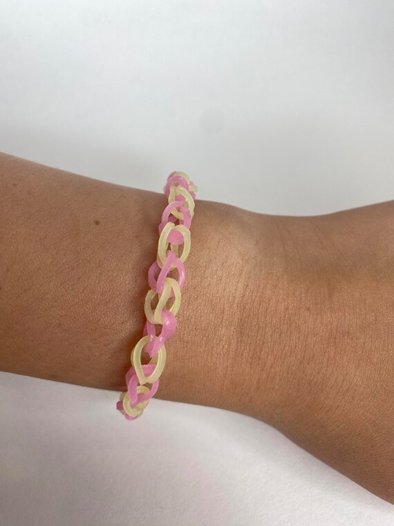 Single Chain Glow in the Dark Rainbow Loom Bracelet