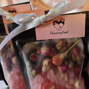 Passionfruit Bath Salt with Roses and Red Plum