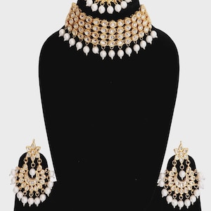 Kundan Choker Necklace Set: Bollywood Indian Jewelry With Earrings & Maang Tikka