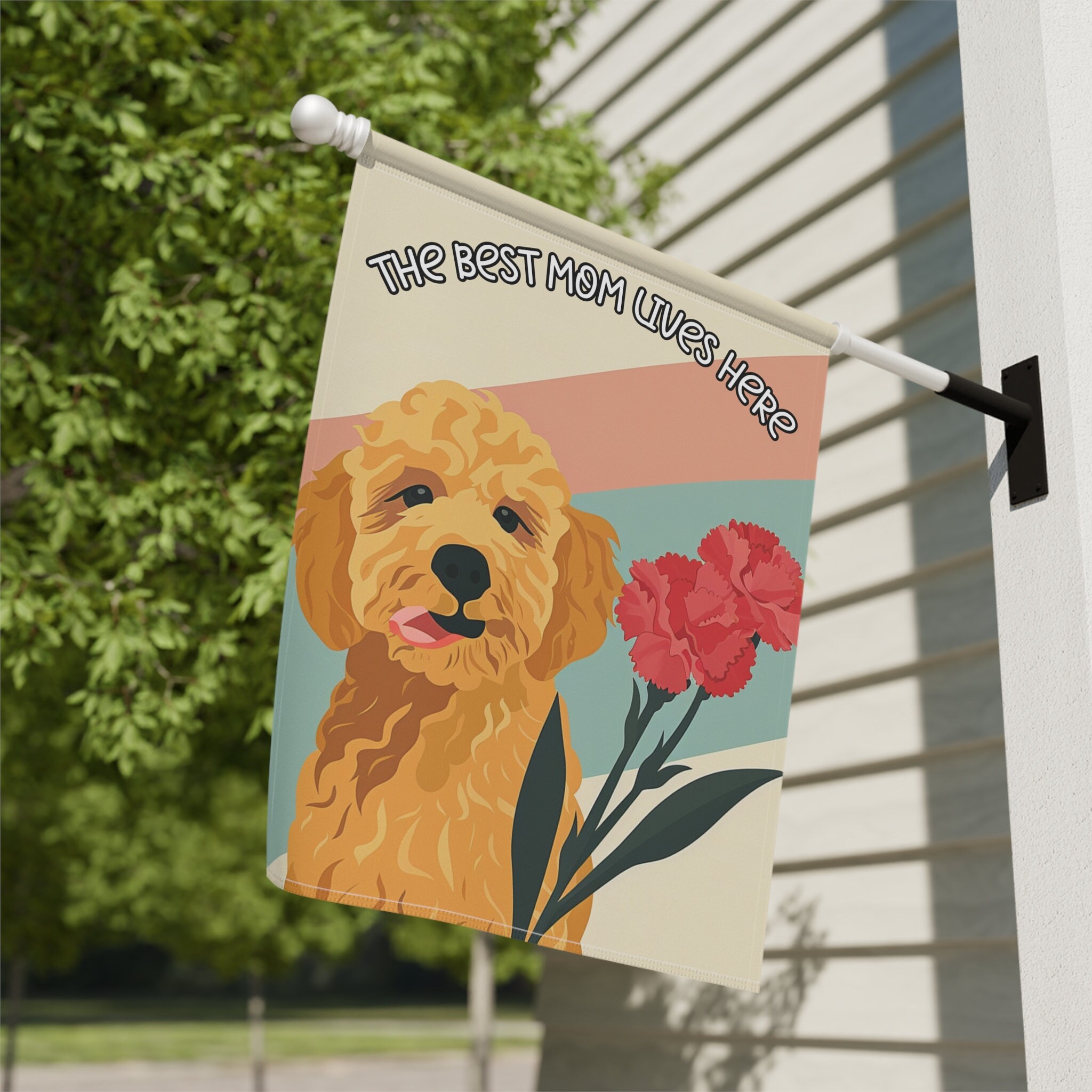 Discover Goldendoodle Dog Mother's Day House Flag
