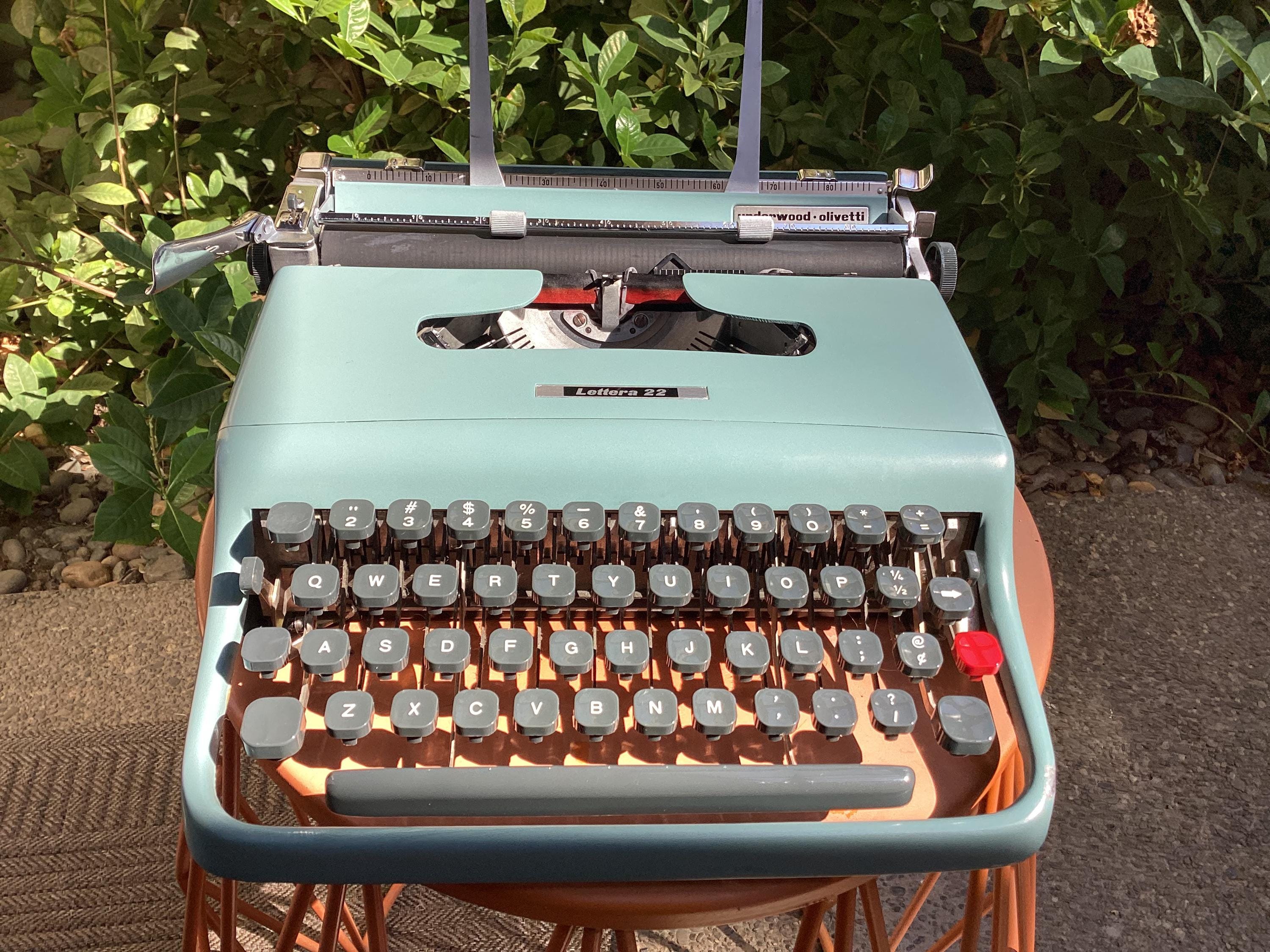 Portable Olivetti Italian Typewriter - Etsy