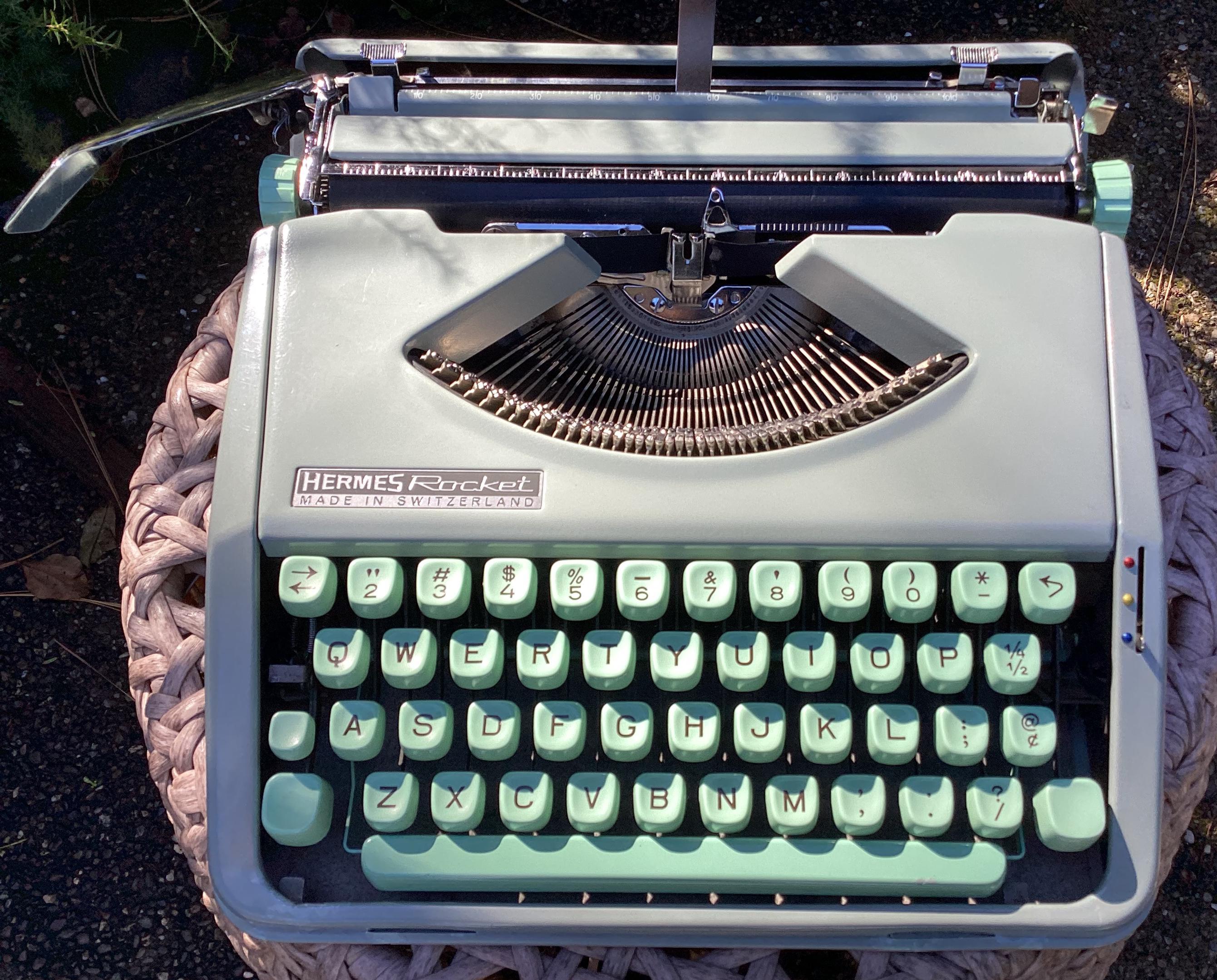 完動品 HERMES baby タイプライター ドイツ調にカスタムカラ― Hermes