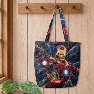 Personalized Iron Man Quilted Tote Bag, Marvel Superhero Shoulder Bag, Custom Name Travel Tote, Powerful Gift for Movie Fan ID-0610-7FK9 画像 4