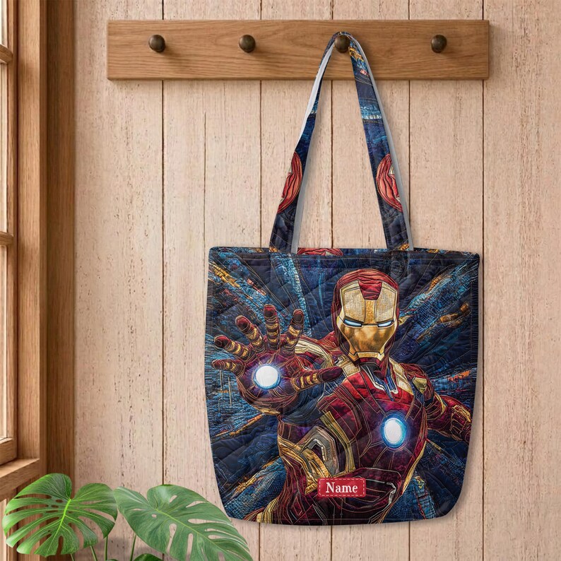 Personalized Iron Man Quilted Tote Bag, Marvel Superhero Shoulder Bag, Custom Name Travel Tote, Powerful Gift for Movie Fan ID-0610-7FK9 画像 4