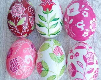 Huevos de Pascua de madera pintados a mano: decoración floral primaveral rosa