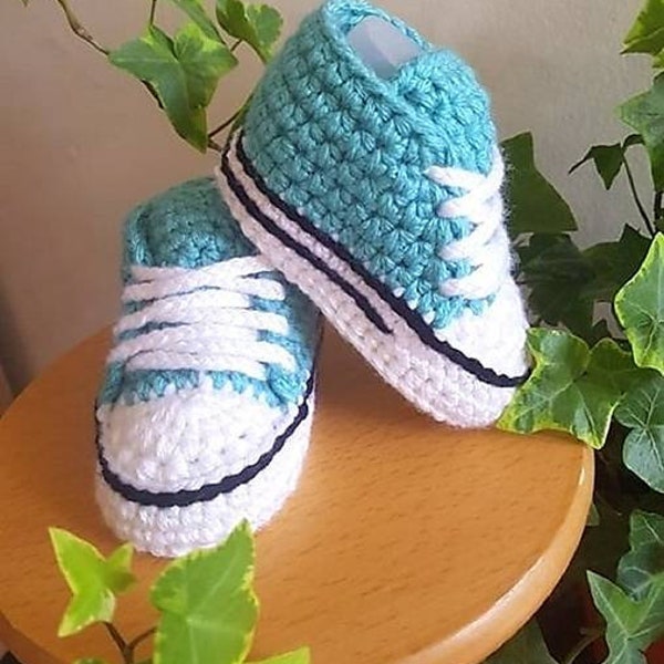 Crocheted baby sneakers, Crocheted baby shoes, Newbornshoes, Crochet baby booties