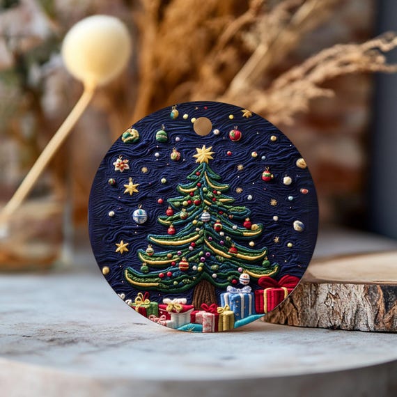 刺繍入りクリスマスツリー陶器オーナメント：ウィンターワンダーランド