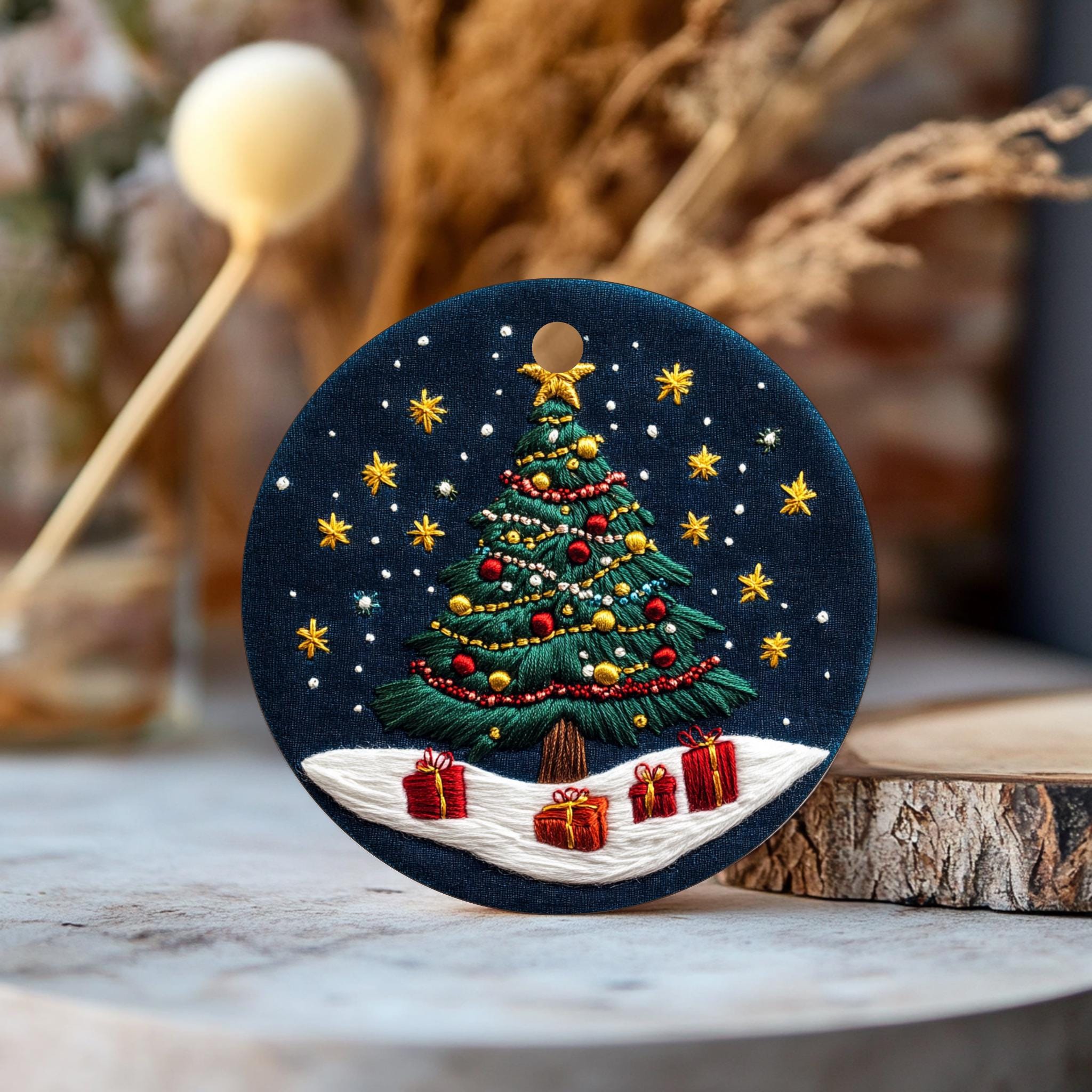 刺繍入りクリスマスツリー陶器オーナメント：ウィンターワンダーランド