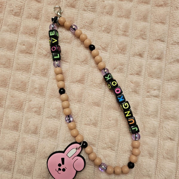 100% handmade Handykette BTS/BT21