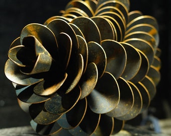 Pine Cone Sculpture made from rusty steel – Unique Element for Outdoor Space Arrangement, sculpture Size : 70 cm x 35 cm