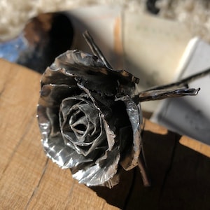 Elegant Stainless Steel Rose Sculpture - Unique Decor Piece for Home or Gift-Giving