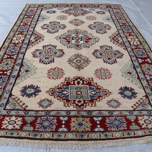 4&#39;3x6&#39;4 Sammlerstück Kazak Teppich, Handgeknüpfter Neuer Luxus Hochflorteppich, Afghanischer Teppich, Orientalischer Teppich