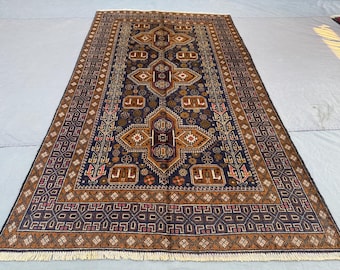 Tapis afghan Baluch de 117 x 208 cm, pièce de collection, tapis tribal géométrique antique fait main, tapis de chambre ou de salon, style oriental vintage.