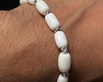 Natural White Coral Stretch Bracelet – Japanese AAA Quality Silver Beads (7-8 Inch)