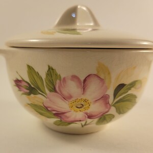 Ceramic Floral Sugar Bowl/Vintage Sugar Bowl