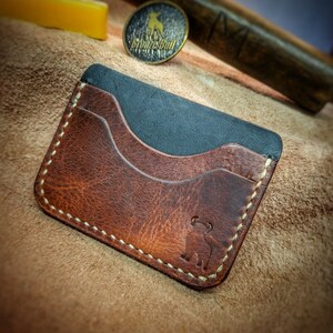 Tarjetero de cuero rústico moderno - Billetera fina hecha a mano para 4 tarjetas y efectivo - Diseño minimalista cosido a mano