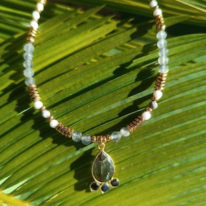 Boho pearl necklaces with labradorite pendant - natural stones - choker necklace - gift for her