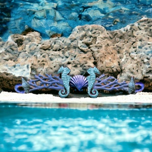 Seahorse serenade silicone mer crown