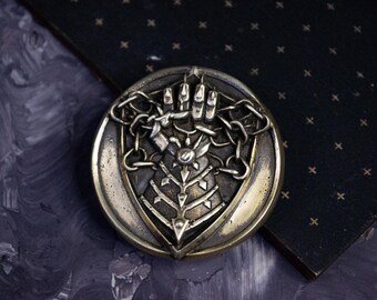 House Orlock belt buckle