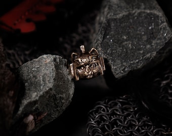 Felinid, Imperial guard Pendant