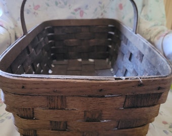 Primitive medium splint wood basket